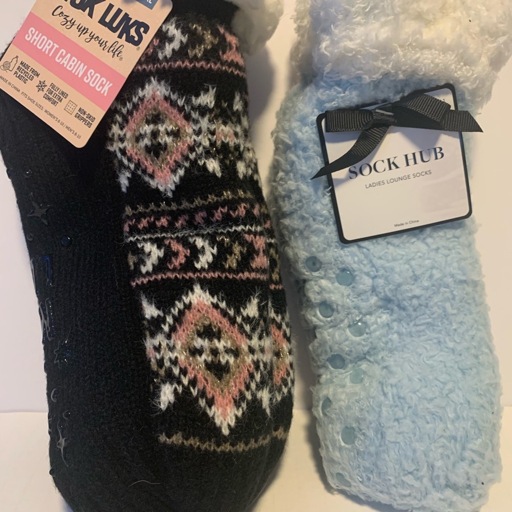 Muk Luks and Sock Hub Cozy Cabin Socks NEW WITH TAGS Set of two pairs L/XL